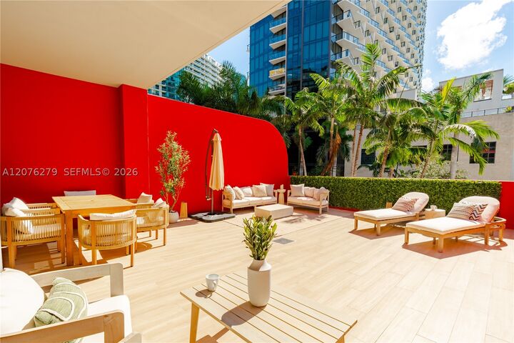 Property Photo: 90 NE 32nd St 202 FL 33137