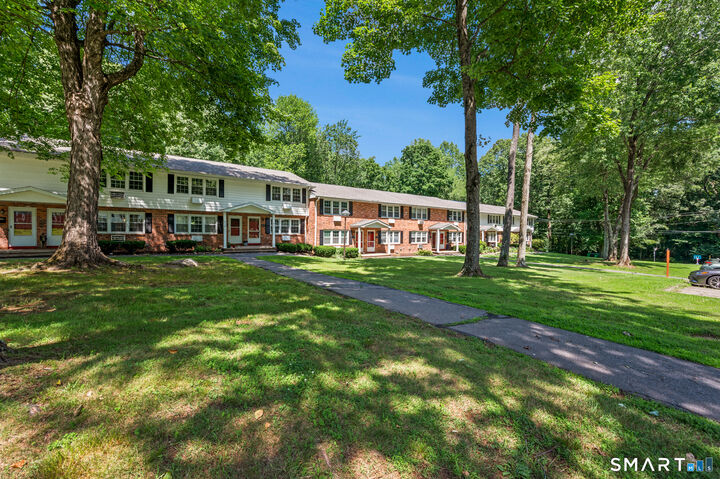 Property Photo:  414 Robin Court 414  CT 06410 