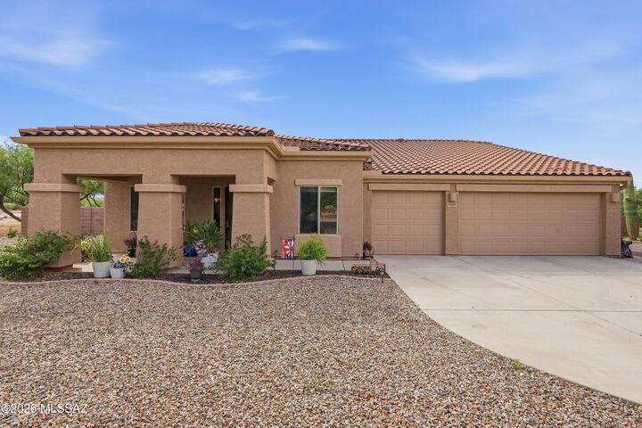 Property Photo:  3529 E Sweet Grass Trail  AZ 85629 