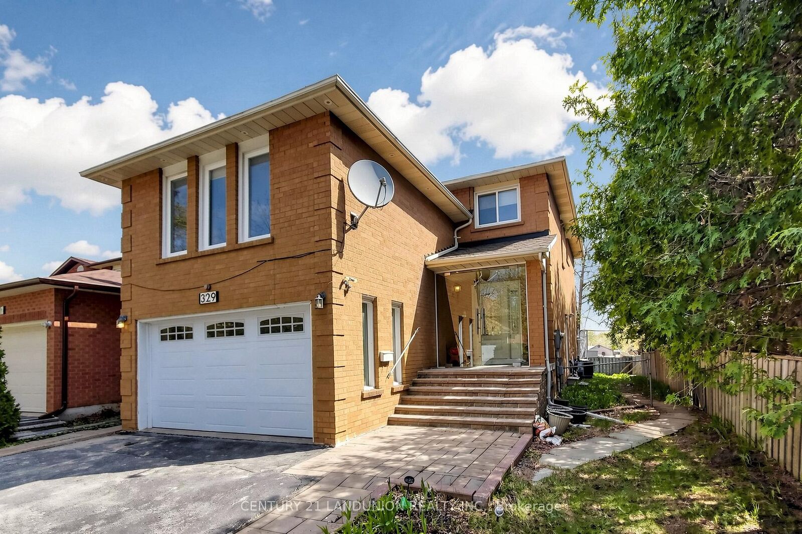Property Photo: 329 Atha Avenue ON L4C 6A8