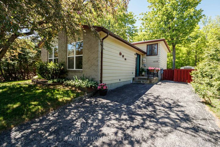 Property Photo: 1059 Glen Mhor Crescent ON L4R 4P5