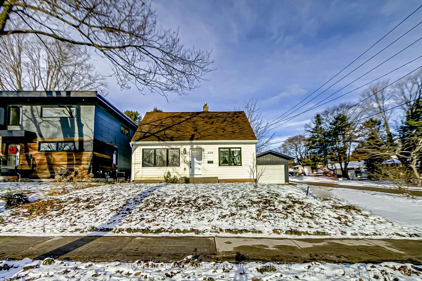Property Photo: 206 Napier Street Bsmt ON L4M 1W8