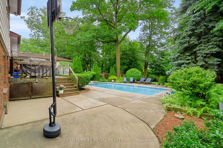 Property Photo:  5324 Linbrook Road  ON L7L 3T9 