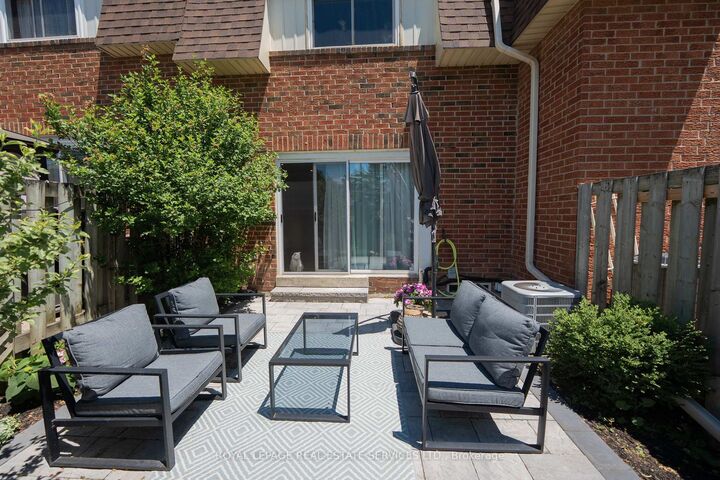Property Photo:  30 Heslop Road 36  ON L9T 1B3 