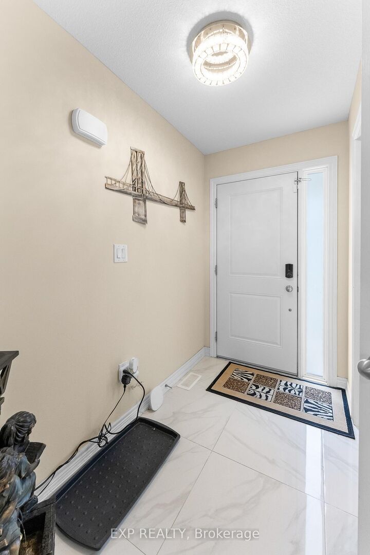 Property Photo: 60 Canterbury Drive 3 ON L2P 3M8