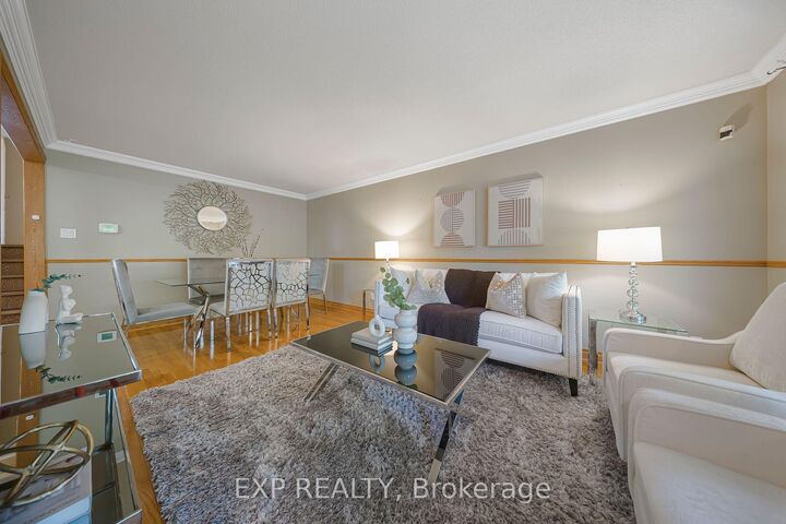 Property Photo: 124 Dunsmere Drive ON N2E 1V7