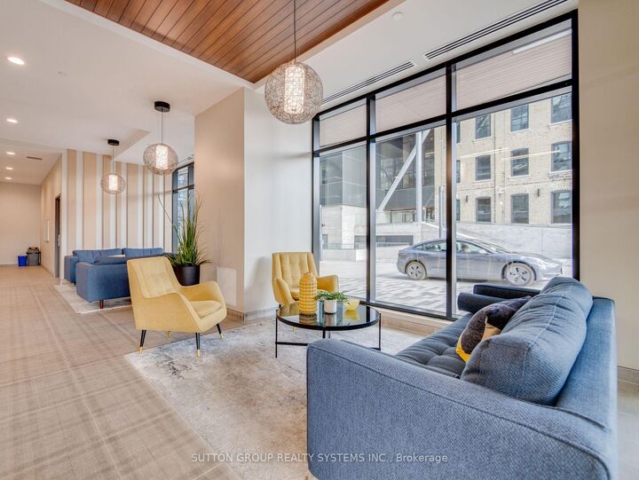 Property Photo:  108 Garment Street 404  ON N2G 0E2 