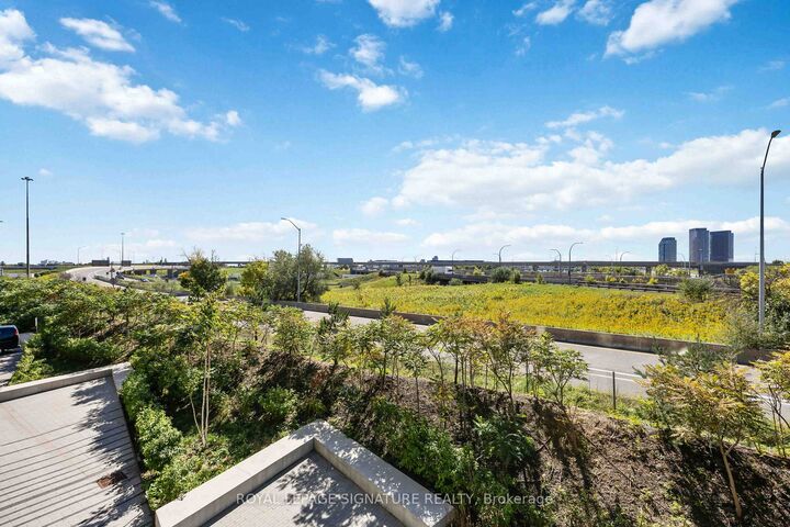 Property Photo:  30 Tretti Way 216  ON M3H 0E3 