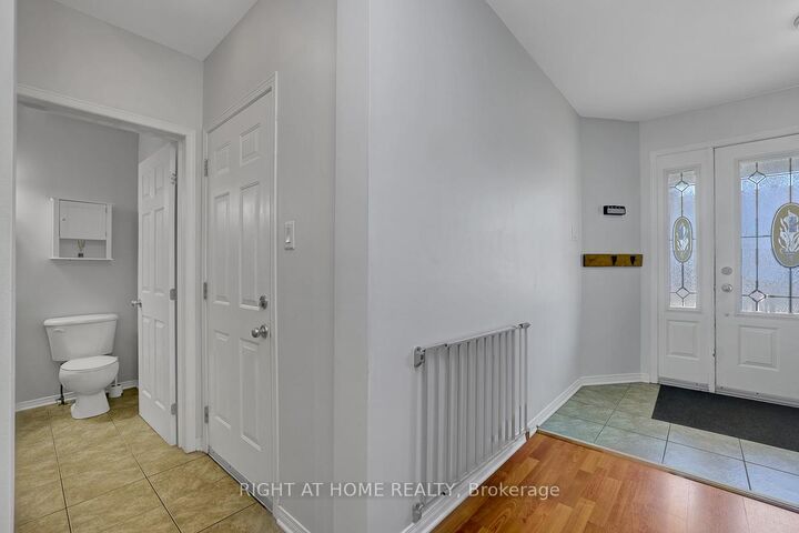 Property Photo:  70 Frieday Street  ON K7S 0A6 