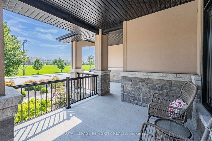 Property Photo: 176 Escarpment Crescent ON K2T 0L7