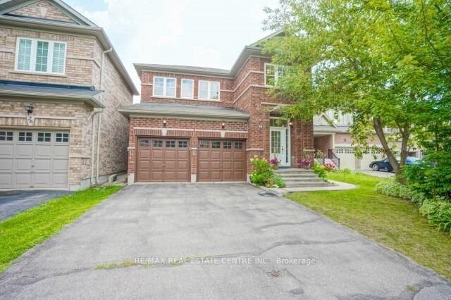 Photo de la propriété:  28 Stephanie Avenue  ON L6Y 5N3 