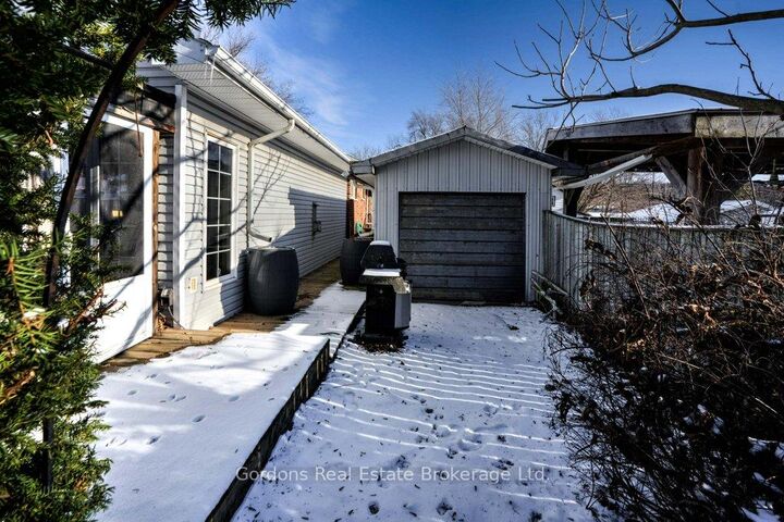 Property Photo:  126 County Rd 10 N/A  ON K0K 2T0 