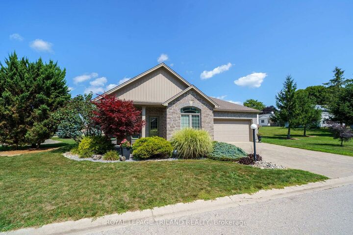 Property Photo:  14 Conrad Drive 15  ON N0M 2T0 
