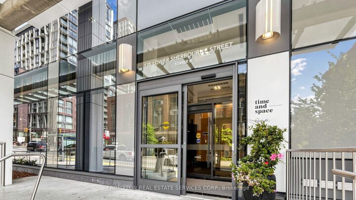 Property Photo:  135 Lower Sherbourne Street 775  ON M5A 1Y4 