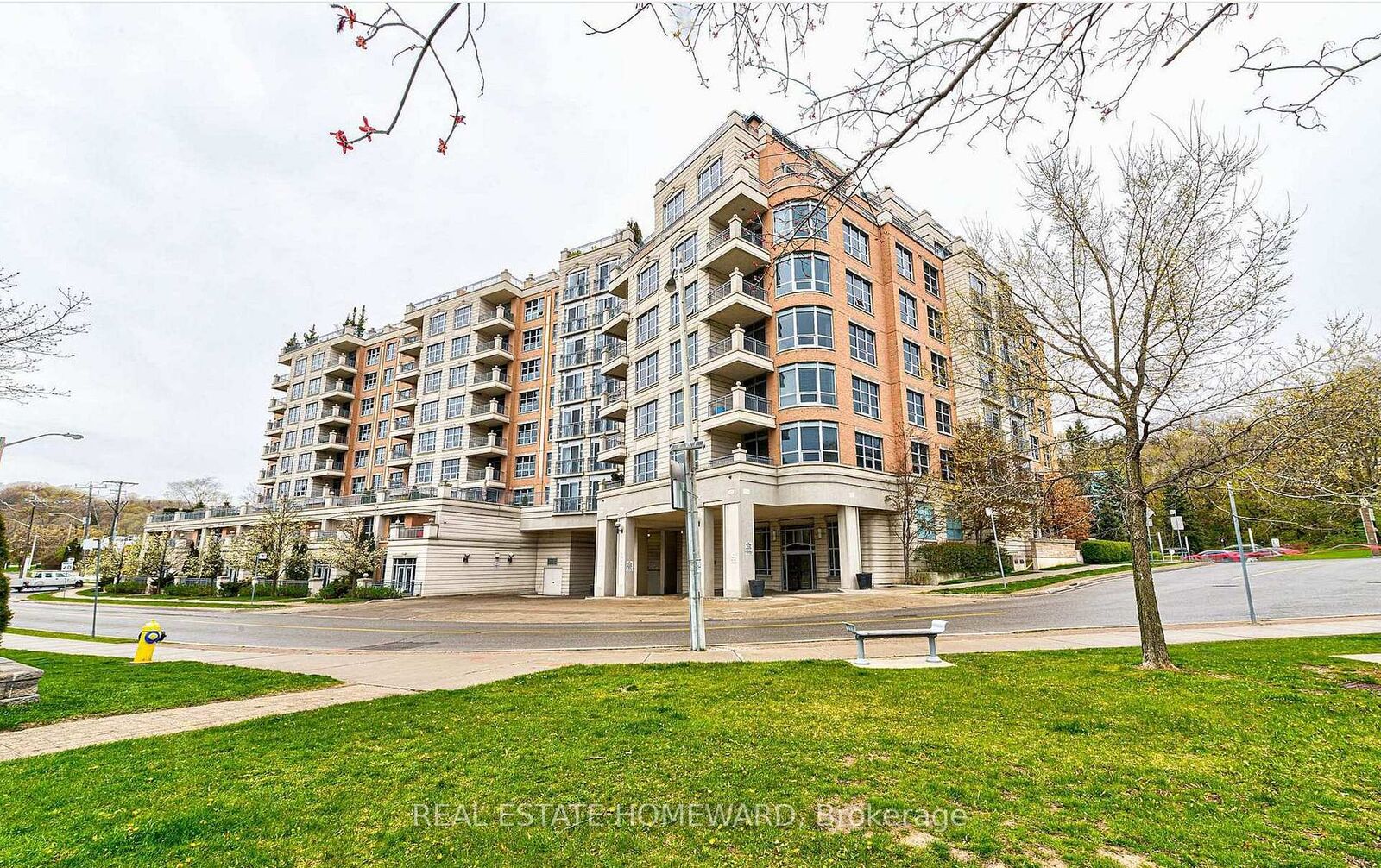 Property Photo: 10 Old York Mills Road 206 ON M2P 2G9
