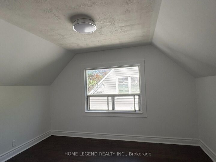 Property Photo:  75 Gradwell Drive  ON M1M 2N3 