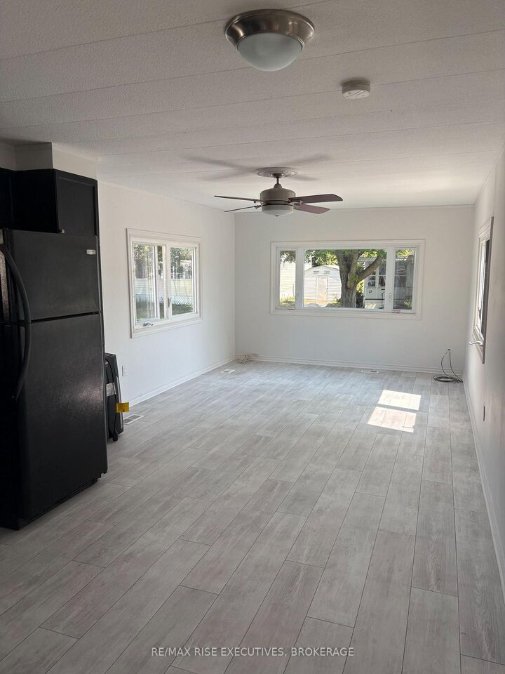 Property Photo: 12 Wentworth Drive ON K7K 5C9
