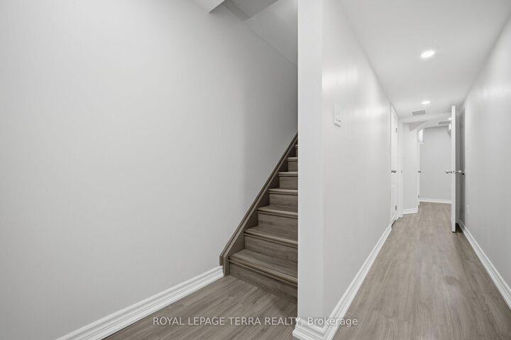 Property Photo:  38 Hallmark Way  ON L1P 0K2 