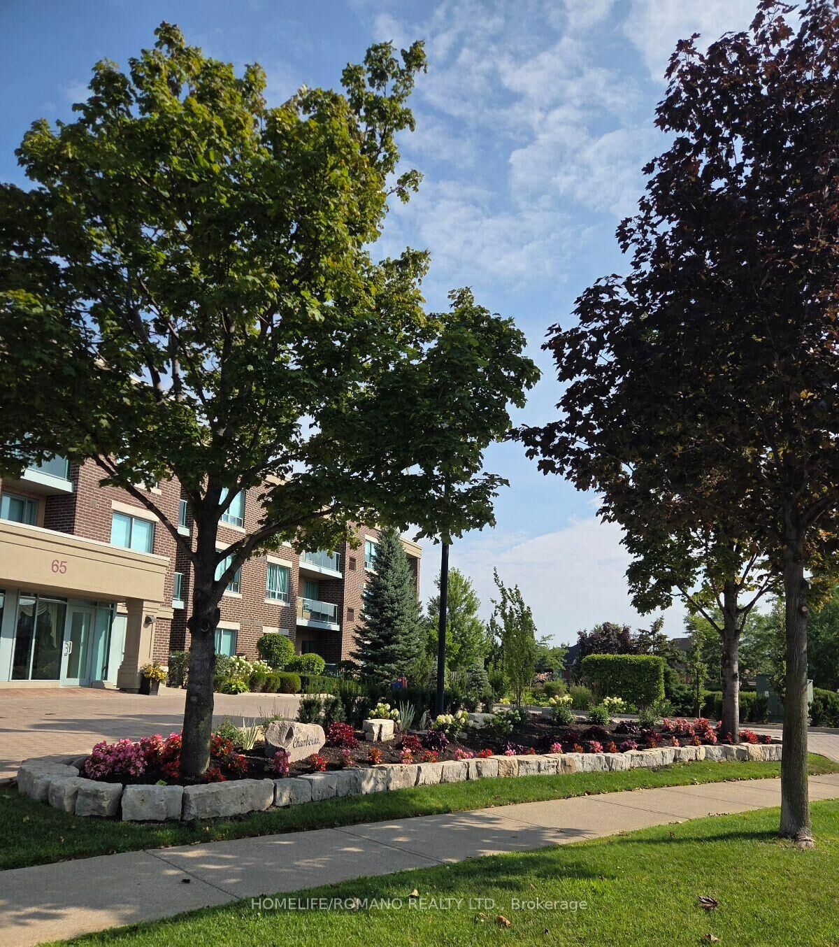 Property Photo: 65 Via Rosedale Circle 312 ON L6R 3N8
