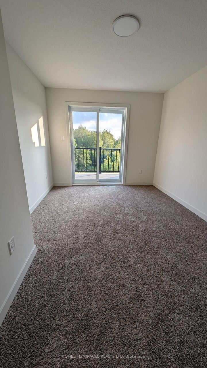 Property Photo:  824 Woolwich Street 124  ON N1H 0E1 