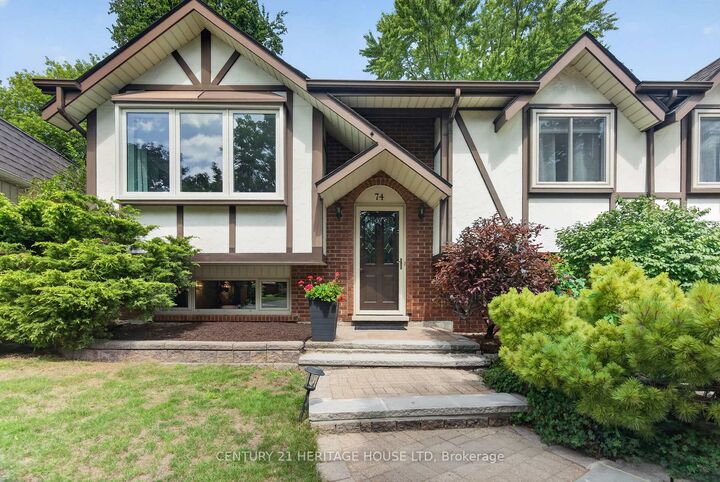Property Photo:  74 Cherry Hill Drive  ON N2E 1N6 