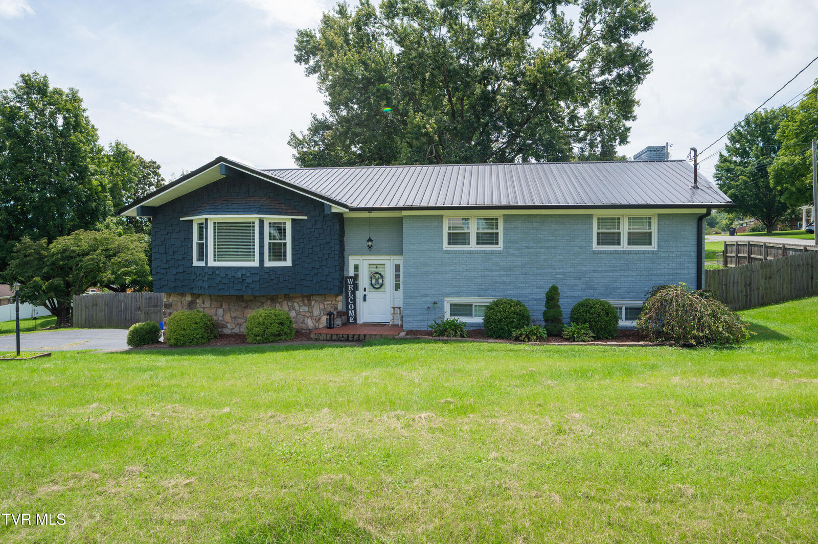 Property Photo: 513 Beechwood Drive TN 37663