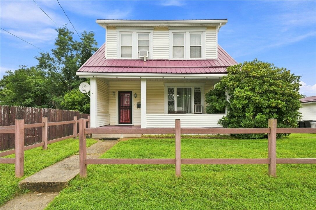 Property Photo:  1221 Martin Ave  PA 15068 