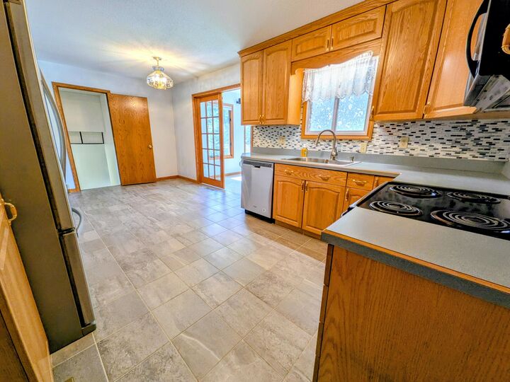 Property Photo: 1309 N Antler Street MI 48624