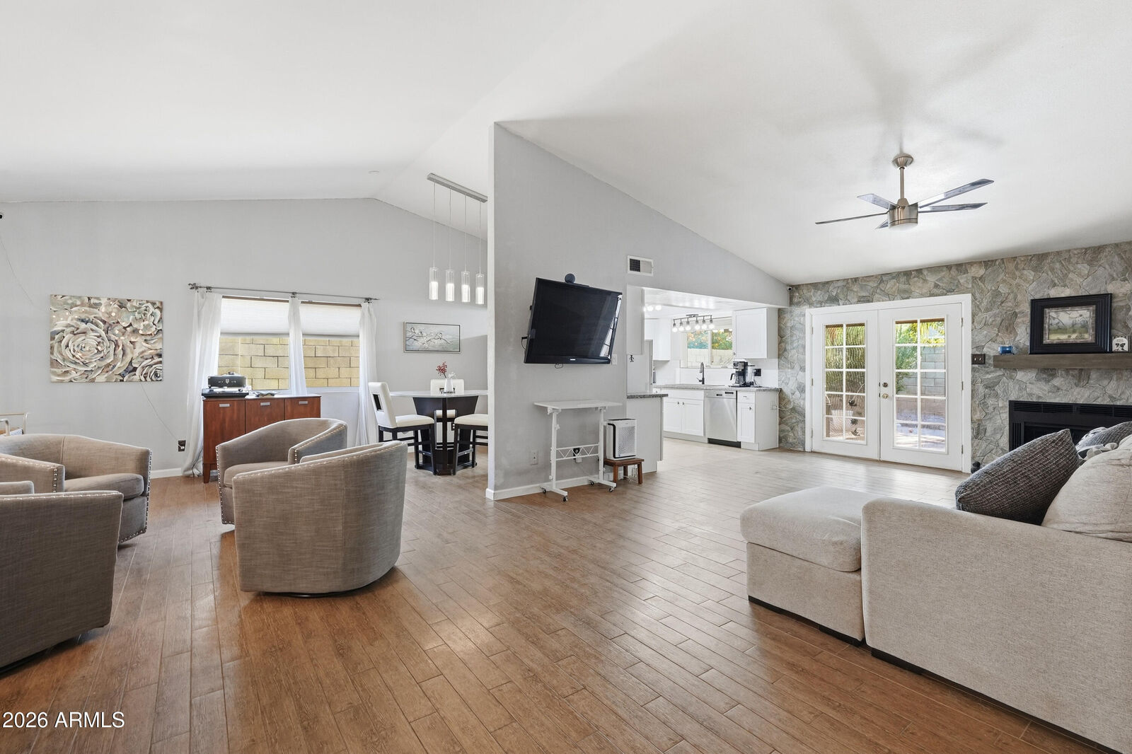 Property Photo:  15633 N 63rd Street  AZ 85254 