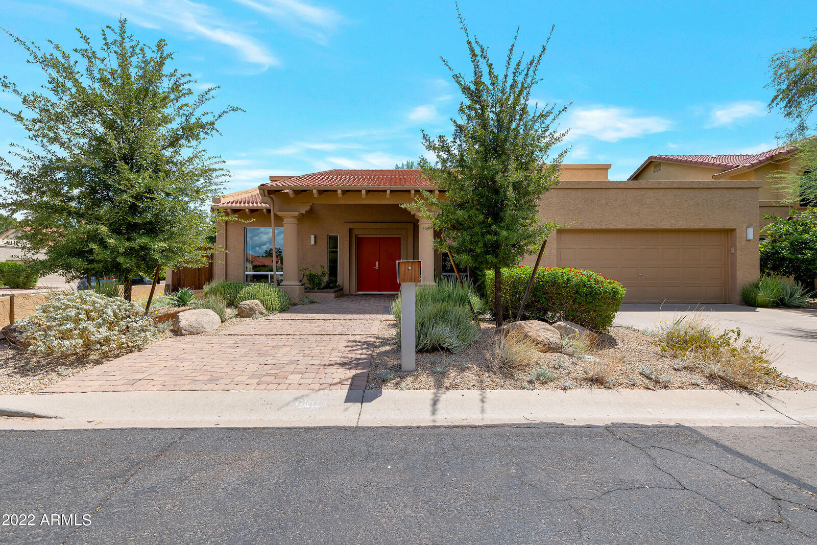 Property Photo: 11419 N 43rd Street AZ 85028