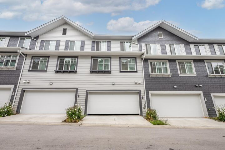 15489 99A Avenue 40 — photo 1