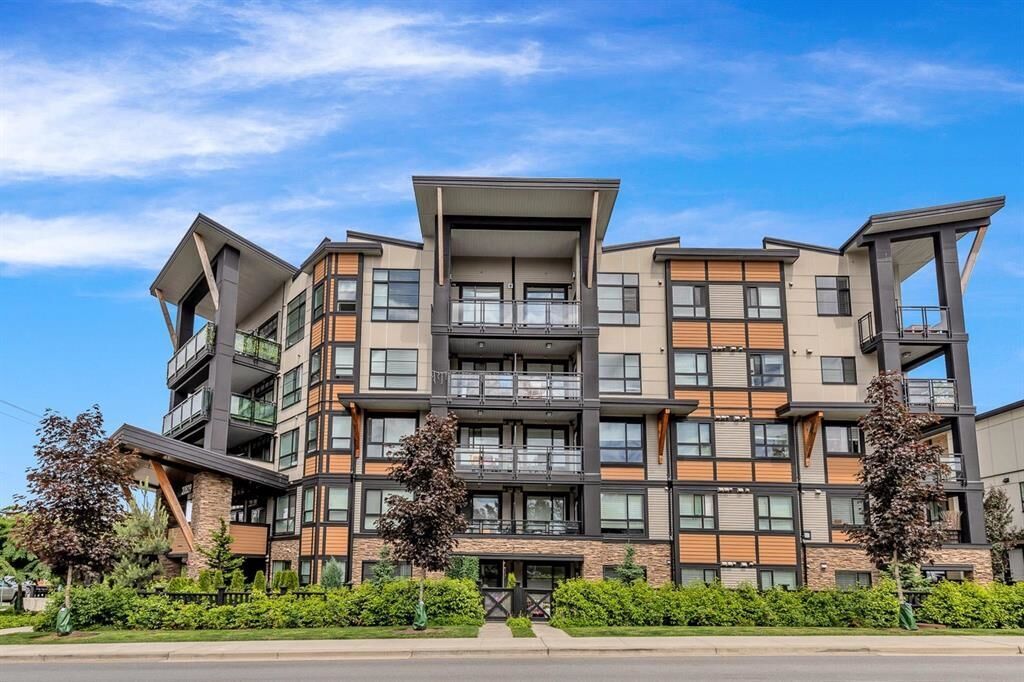Property Photo: 20829 77A Avenue 301 BC V2Y 0Y5