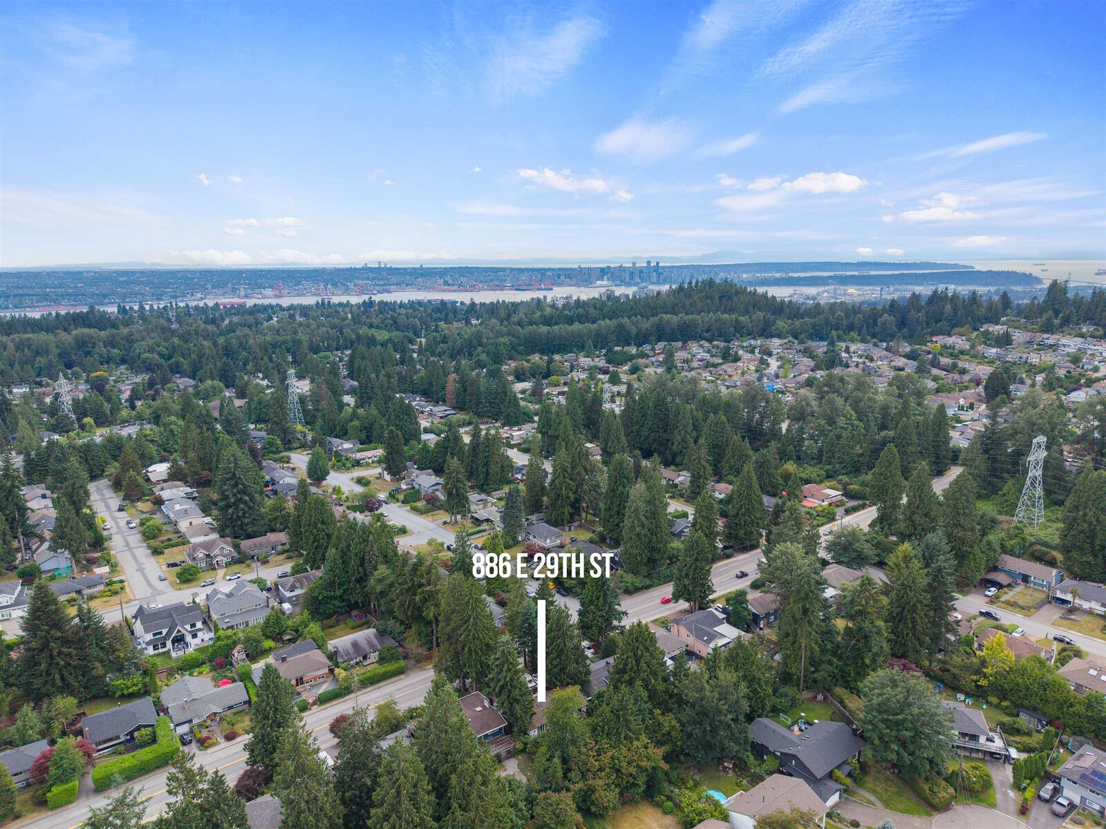 Property Photo: 886 E 29th Street BC V7K 1B8