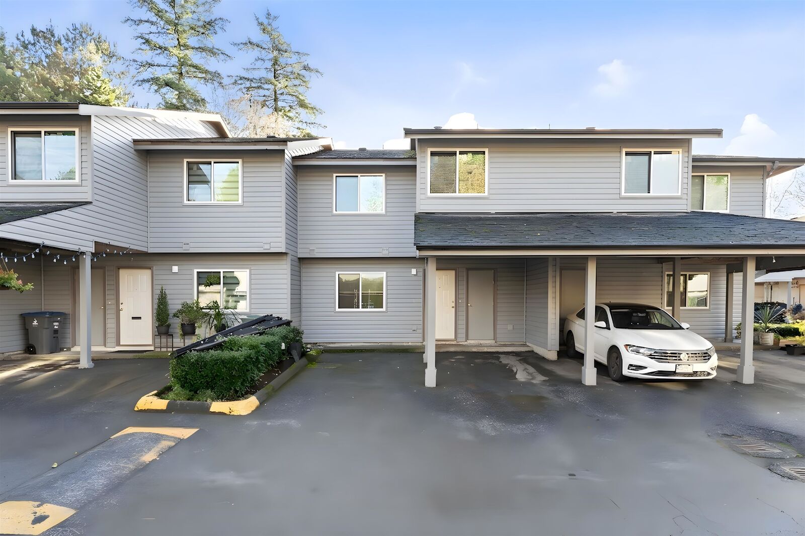 Property Photo: 7261 140 Street 164 BC V3W 5J6