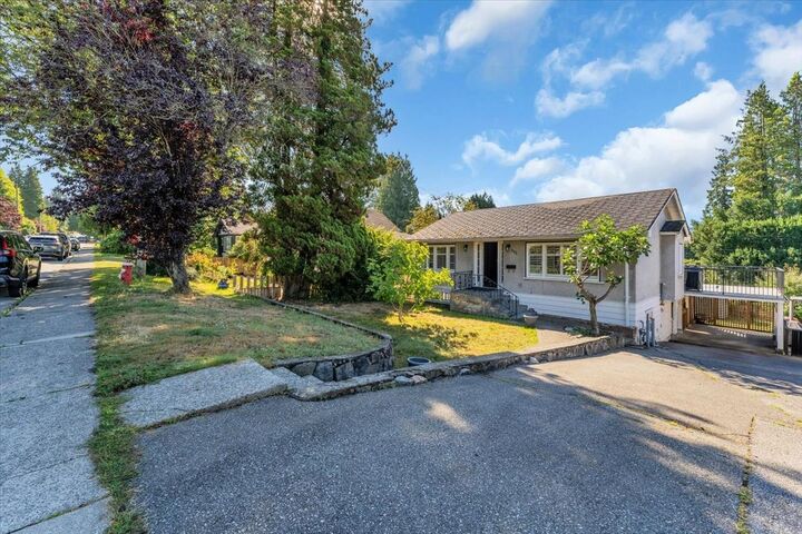 Property Photo: 135 E 27 Street BC V7N 1B3