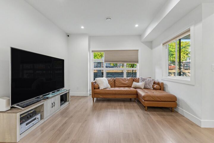 Property Photo: 906 Quadling Avenue 103 BC V3K 2A5