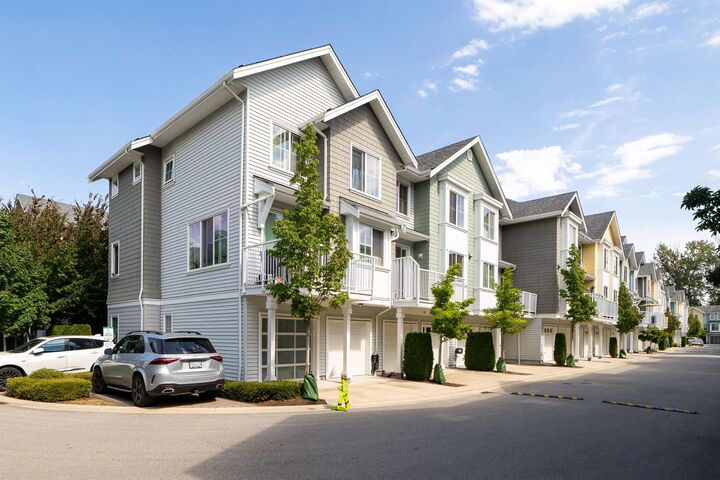 Property Photo:  5550 Admiral Way 52  BC V4K 0C4 