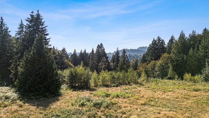 Property Photo: 5175 Farnham Road BC V4Z 1E7