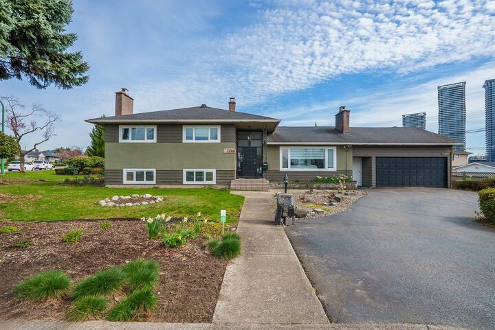 Property Photo: 1740 Beta Avenue BC V5C 5M7