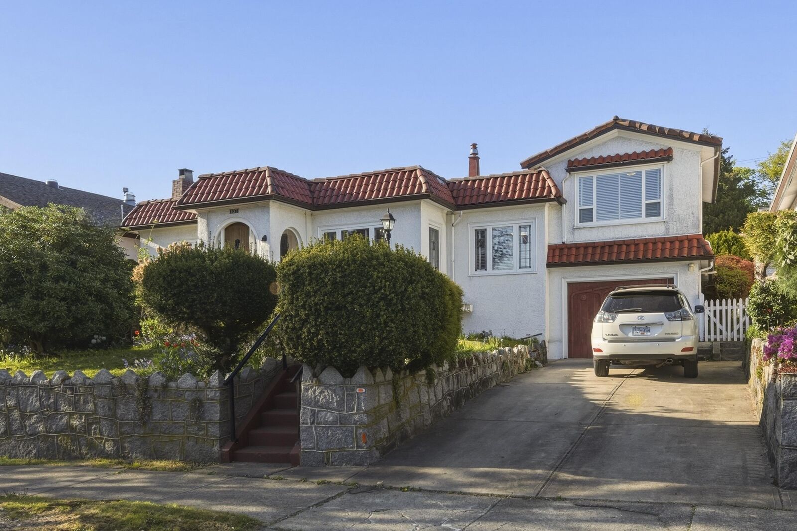 Property Photo:  433 E 48th Avenue  BC V5W 2E4 