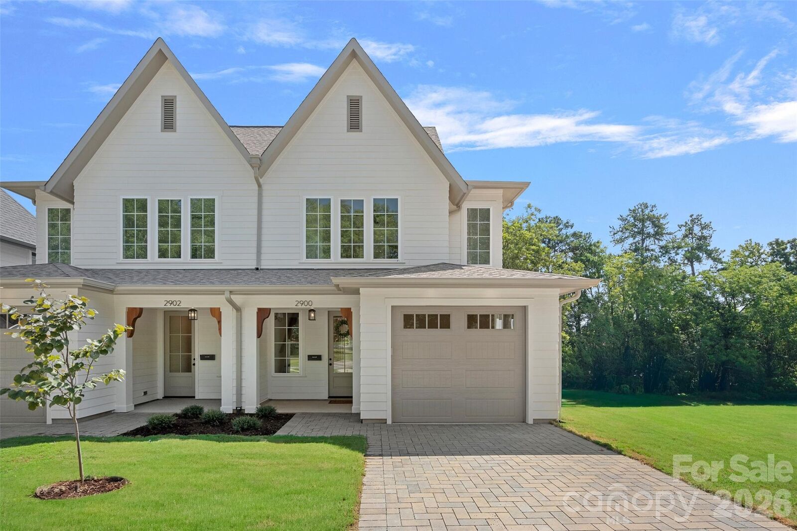 Property Photo: 2900 Dogwood Avenue NC 28206
