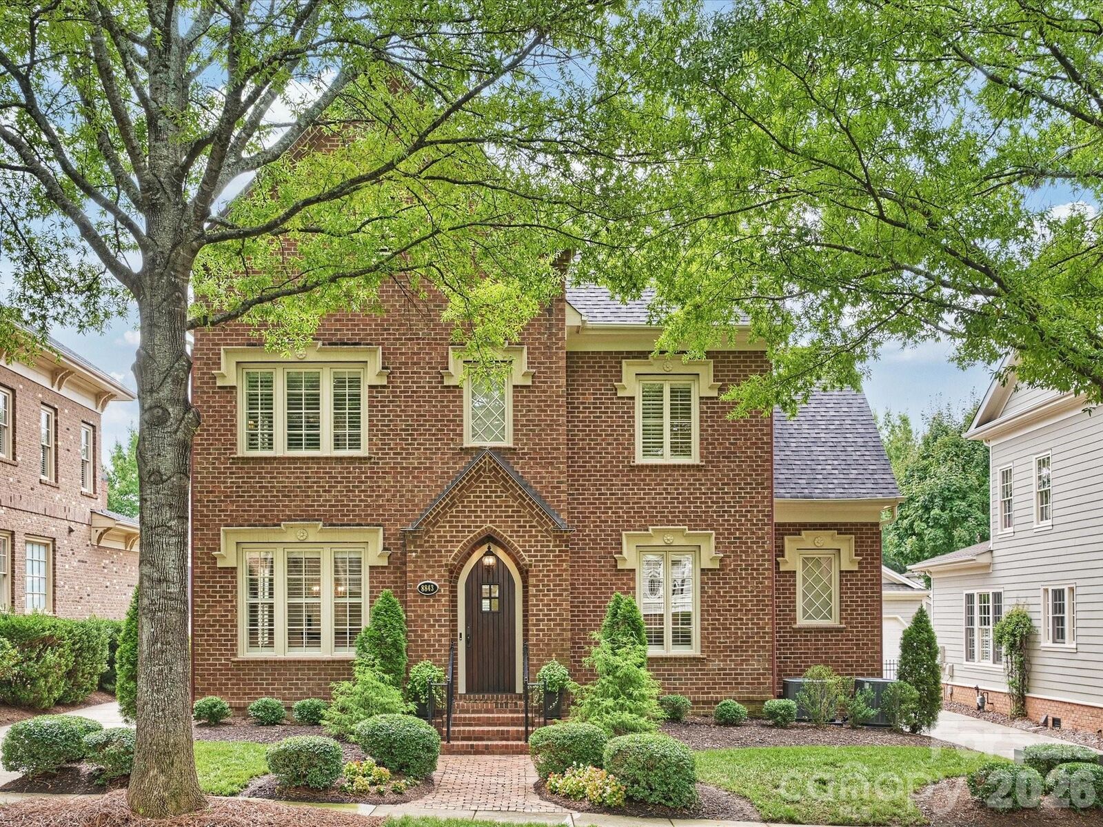 Property Photo:  8843 Heydon Hall Circle  NC 28210 