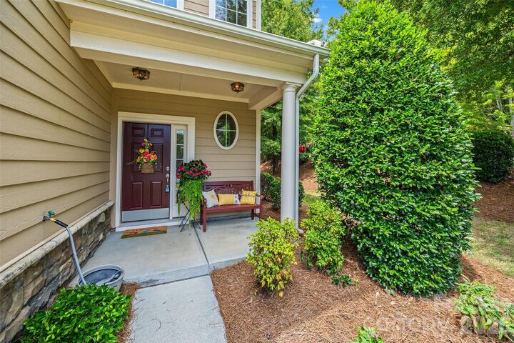 Property Photo:  706 Deerbrook Lane  SC 29708 