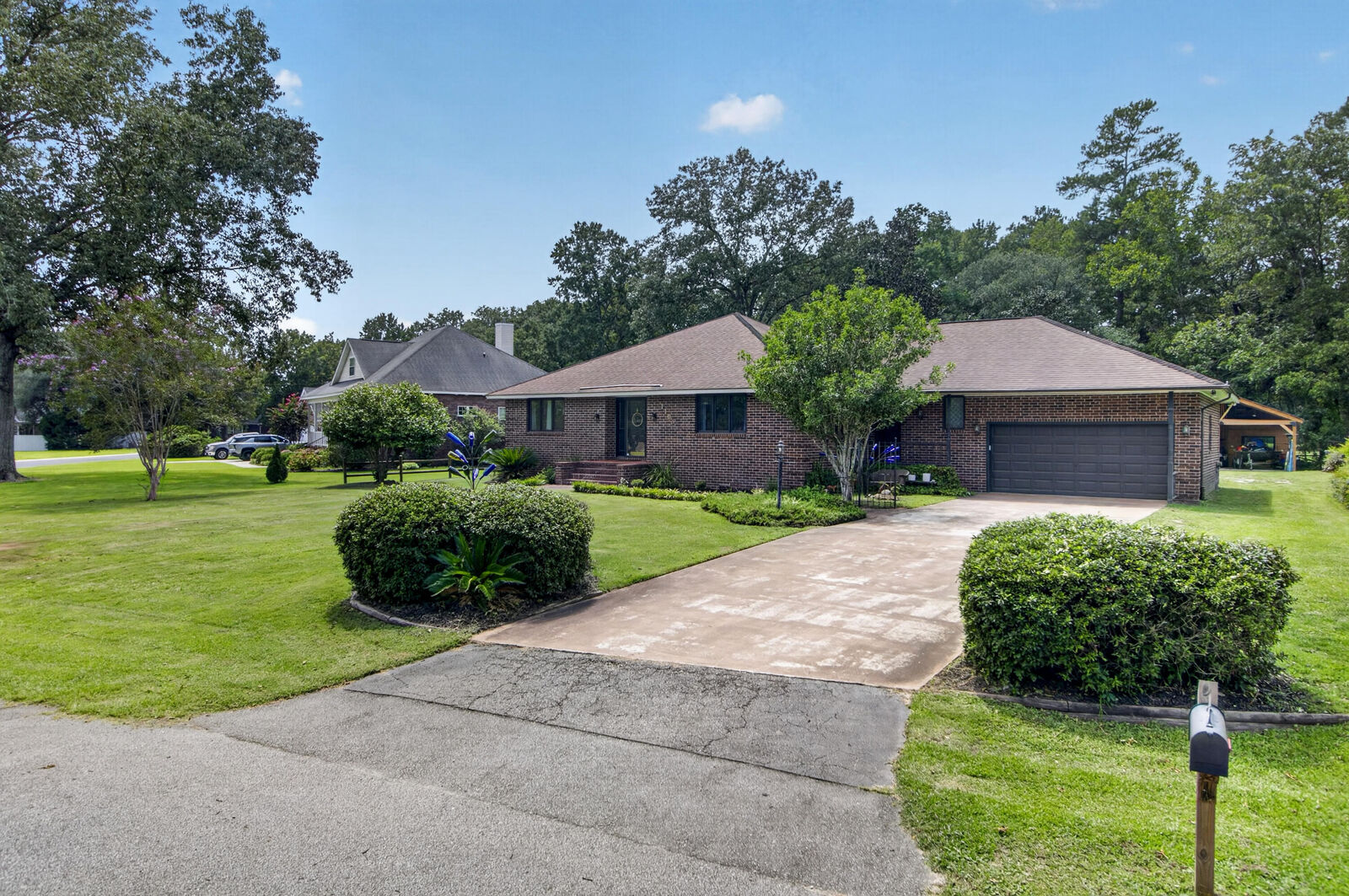 Property Photo:  1103 Cass Drive  SC 29461 
