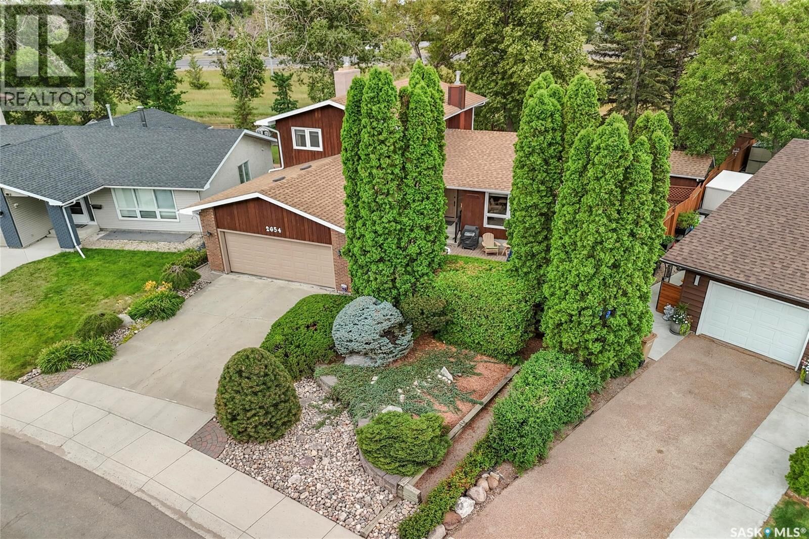 Property Photo: 2654 Kliman Crescent SK S4V 0M2