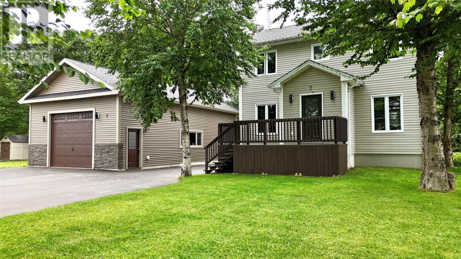 Property Photo: 7 Oakes Road NL A8A 1X5