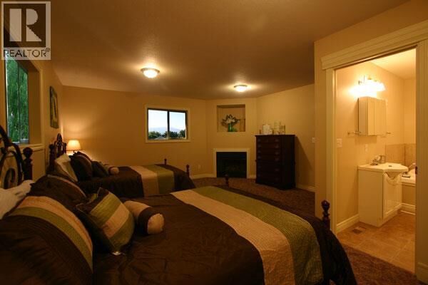 Property Photo: 3527 Lakeshore Road BC V1W 3K1