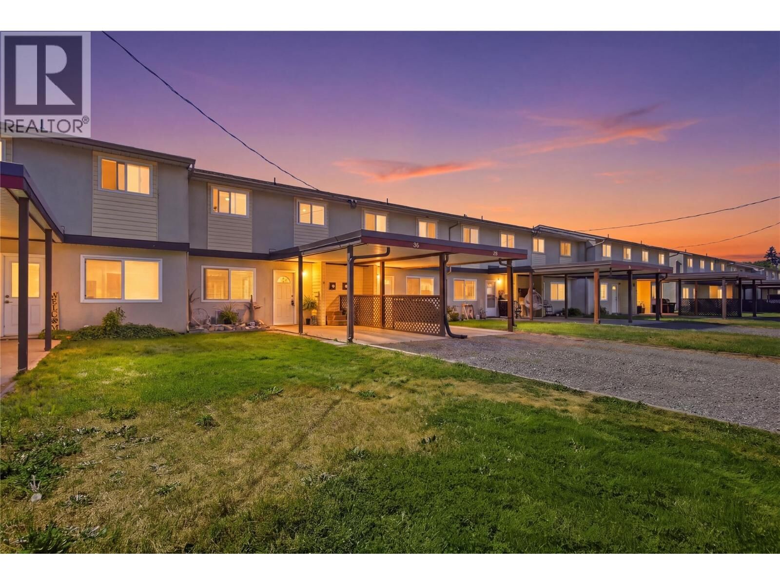 Property Photo: 1697 Greenfield Avenue 56 BC V2B 4N5