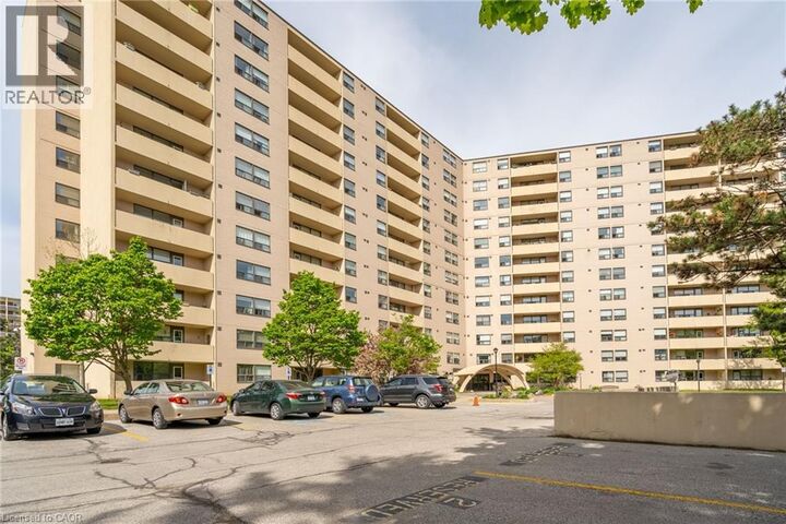 700 Dynes Road 811 — photo 1