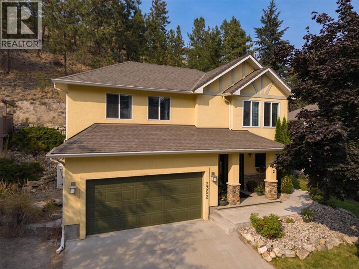 2352 Selkirk Drive — photo 1
